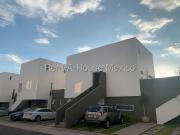 RENTA Departamento de 2 niveles con 2 recámaras y cuarto... RENTA Departamento de 2 niveles con 2 recámaras y cuarto...