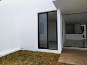 Renta Departamento en Planta Baja con Piscina en...