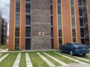 Renta departamento en planta baja. San Patricio. San...