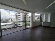 Renta Departamento Moderno en Quito 2 Dormitorios Balcón