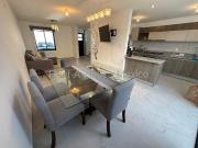 RENTA El Refugio. Casa amueblada con 3 recámaras y sala...