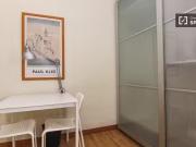 ¡Recién llegado! Habitación amueblada en piso compartido...