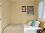 ¡Oferta! Habitación en Carrer de Còrsega