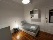 Encantador Habitación en Maximo Agirre kalea, Abando
