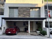Renta Hermosa Casa Amueblada En Aqua 1