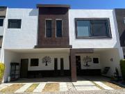 RENTA HERMOSA CASA AMUEBLADA LOMAS I