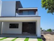 RENTA HERMOSA CASA EN SAN ALBERTO, LA PRIMAVERA