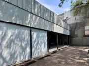Renta Local comercial en Circuito a 1 calle de...