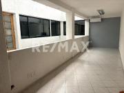 Renta oficina 2do piso