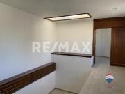 RENTA OFICINA EN LOS ARCOS QUERETARO