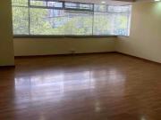 RENTA OFICINA SECTOR AV. 12 DE OCTUBRE, EDIFICIO...