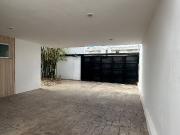 RENTA POR SEPARADO DE DOS CASAS GEMELAS NINGUNA EN ESQUINA