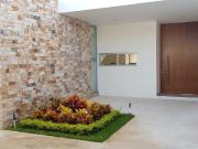 RENTA, preciosa casa de dos plantas amueblada