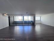 RENTA. Santa Fe Juriquilla Departamento con 3 recámaras...