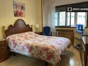 ¡Renta! Se alquila habitación en piso de 3 habitaciones...