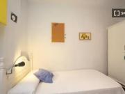 ¡Oferta! Se alquila habitación en piso de 4 habitaciones...