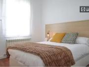 Único Se alquila habitación en piso de 6 habitaciones en...