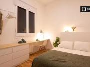 Barato Se alquila habitación en piso de 8 habitaciones...