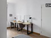 ¡Oferta! Se alquila habitación en piso de 9 habitaciones...