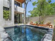 Renta Villa de 3 recamaras en Selva Maya ? una Privada...