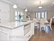 Charming 1033 Shaw Drive, Mississauga, ON, L5G 3Z3 house...