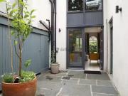 Cozy 104 Baggot Lane, Ballsbridge, Dublin 4 is for rent