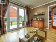 Cozy 10 Renfrew Walk