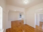 Deal! 117 Vulture Street, WEST END House for rent Listed...