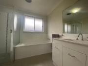 Unique 11 Hepburn Close, Rutherford, NSW 2320