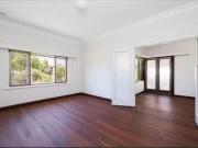 Nice 11 Scenic Crescent, South Perth, WA 6151