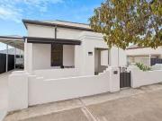 Nice 19 Darton Street, Birkenhead, SA 5015