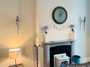 Just in! 1 BA 2 bedroom terraced house for rent in...
