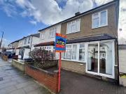 Charming 1 BA 3 bedroom end of terrace house for rent in...