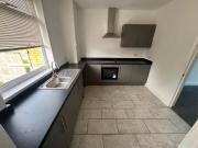 New 1 BA 3 bedroom terraced house for rent in Avenue...