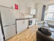 Cozy 1 bedroom apartment for rent in Glynrhondda Street,...