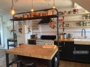 New 1 bedroom flat for rent in Alumhurst Road,...