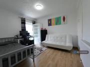 Deal! 1 bedroom house share for rent in Bromley,...