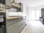 Nice 1 bedroom house share for rent in Clift House Road,...