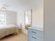 Nice 1 bedroom house share for rent in Farm Road,...