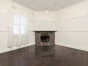 Nice 1 BR 2/16 Sherbrook Road, Hornsby, NSW 2077