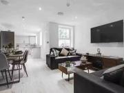 Cozy 1 Room 14 Birstall Road, L6 6 Beds 4 Baths