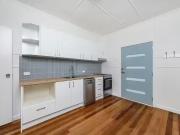 For Rent! 20 Ernest Street, Labrador, QLD 4215