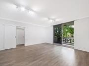 Cozy 2/12 Broughton Road, ARTARMON Apartment for rent...
