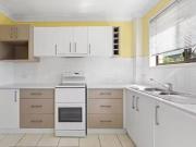 Cozy 2/18 Peter Parade, Mermaid Waters, QLD 4218