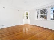 Cheap 2/77 West Esplanade, Manly Apartment for rent...