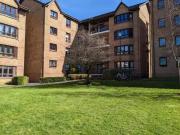 For Rent! 2 BA 3 bedroom flat for rent in Craigend Park,...
