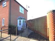 For Rent! 2 BA 3 bedroom house for rent in Station Road...