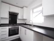 Nice 2 bedroom bungalow for rent in Kingfisher Way,...