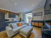 Rental! 2 bedroom flat for rent in St. Peters Mews, St....