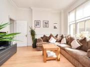 Nice 2 bedroom house for rent in Jordan Close, Saffron...